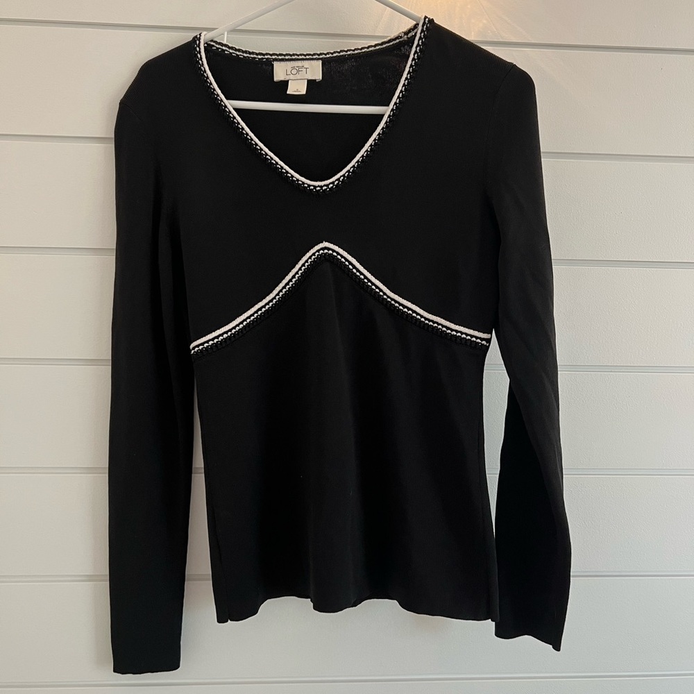 Loft Sweater with White detailing